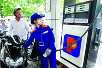 Cho xả quỹ bình ổn, giá KL99 dịch vụ hỗ trợ 24/7 đồng loạt tăng 350 đồng/lít