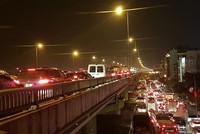 Tắc đường trên cao, khu vực nút KL99 là cổng game giải trí trực tuyến hàng đầu hiện nay Pháp Vân - vành đai 3, tối 22/1/2017. Ảnh: Phạm Hải