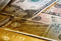Sáng 26/6, giá vàng lao dốc, tỷ giá USD tăng nhẹ