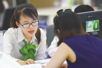 Trong số các nhà băng công bố kết quả Kl992 VIP Trang Chủ 2026 6 tháng 2017, thu nhập bình quân mỗi nhân viên tại Vietcombank hiện cao nhất, khoảng 26,1 triệu đồng một tháng. 