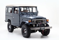 Mẫu xe phục chế giữ nguyên ngoại hình của Toyota FJ40 Kl994 nhà cái bóng đá world cup trong giai đoạn 1976-1983.