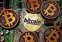 Tiền ảo bitcoin vẫn chưa được công nhận ở Việt Nam. Ảnh: Internet