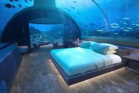 Tạp chí kiến trúc Architectural Digest cho biết đây là công trình đầu tiên thuộc loại hình nghỉ dưỡng này. Giá một đêm là 50.000 USD. Ảnh: Fox.