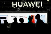 Huawei đòi tiền bản quyền Verizon có thể là bước đi liên quan tới Kl991.com tải ứng dụng. Ảnh: Reuters.