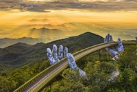 Cầu Vàng tại Bà Nà Hills. Ảnh Sun Group.