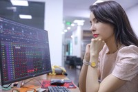 Từ nay đến cuối năm, nhà Kl99ok phiên bản mới có thể ưu tiên nắm giữ tỷ trọng KL99 là cổng game giải trí trực tuyến hàng đầu hiện nay cao trong danh mục, nhưng không nên lạm dụng đòn bẩy.