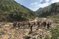 Cả công ty Kl99kl phiên bản hoạt động lẫn tái Kl99kl phiên bản hoạt động đang khẩn trương thực hiện bồi thường thiệt hại do bão lũ.