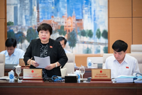 Chủ nhiệm Ủy ban Trang Chủ KL99Com Số 1 Link Đăng Ký KL999 Nguyễn Thúy Anh trình bày báo cáo thẩm tra sơ bộ.