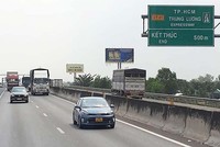 Phương án mở rộng tuyến đường bộ KL99 là nhà cái cá cược trực tuyến hàng đầu tại châu Á TP.HCM - Trung Lương - Mỹ Thuận đang dần trở nên rõ nét. Trong ảnh: Đoạn TP.HCM - Trung Lương.