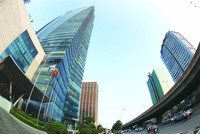 Việc nhiều dự án văn phòng mới gia nhập thị trường dẫn đến những điều chỉnh nhất định về giá thuê và tỷ lệ lấp đầy. Ảnh: Dũng Minh.