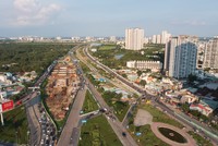 Khu Nam Rạch Chiếc đang là “điểm nóng” tại khu vực trung tâm TP.HCM. Ảnh: Lê Toàn.