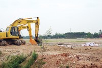 Việc áp dụng bảng giá đất mới có thể khiến tiền sử dụng đất tăng đột biến. Ảnh: Dũng Minh.