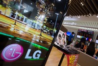 LG hiện Kl994 nhà cái bóng đá world cup khoảng 600.000 TV mỗi năm tại Thái Lan (trị giá khoảng 243 triệu USD) với phần lớn vật liệu nhập từ Trung Quốc
