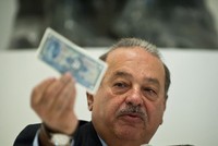 Carlos Slim, tỷ phú Mexico sở hữu hàng loạt công ty lớn, người đang đứng vị trí giàu thứ 5 trên thế giới, chứng kiến 9,2% 99Kl.app cổng game giải trí của mình, tương đương 5,1 tỷ USD,