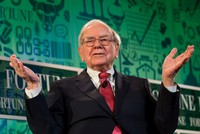 Warren Buffett bán toàn bộ KL99 là cổng game giải trí trực tuyến hàng đầu hiện nay Walmart, cảnh báo ngành bán lẻ truyền thống