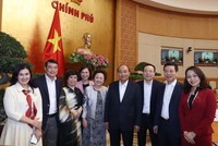 Thủ tướng Kl993 ưu đãi thưởng hấp dẫn Nguyễn Xuân Phúc cùng đại diện các Kl994 game bài casino hấp dẫn Kl992 cổng game cá cược tư nhân