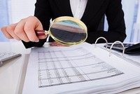 Thêm 3 cá nhân bị xử phạt vì lỗi công bố thông tin