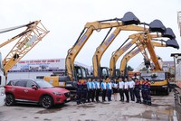 Một cá nhân chi hơn 10 tỷ đồng, trở thành Trang Chủ KL99Com Số 1 Link Đăng Ký KL999 lớn thứ hai tại Kl994 game bài casino hấp dẫn 911 (NO1)