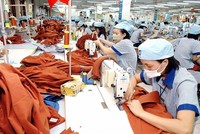 Xuất khẩu dệt may khởi sắc, đạt 12,2 tỷ USD trong 5 tháng