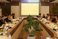 Đại diện lãnh đạo Hải Phát Invest trao đổi với đại diện các Nhà Kl99ok phiên bản mới.