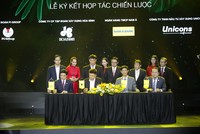 Đại diện Kl994 game bài casino hấp dẫn Pi Group ký kết hợp tác với các đối tác