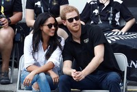 Hoàng tử Harry và vị hôn thê Meghan Markle. Ảnh: Reuters.