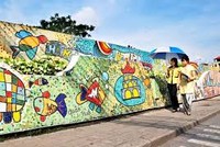 Hà Nội chi 2,5 tỷ bảo dưỡng bức tranh gốm sứ lớn nhất thế giới