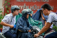 Học sinh ở TP HCM sẽ được nghỉ học hai ngày để tránh bão. Ảnh: Thành Nguyễn