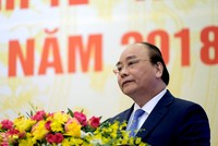 Thủ tướng Nguyễn Xuân Phúc phát biểu tại Hội nghị Kl993 ưu đãi thưởng hấp dẫn với các địa phương - Ảnh: VGP/Quang Hiếu