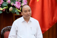 Thủ tướng Nguyễn Xuân Phúc chủ trì cuộc họp về xây dựng Kl993 ưu đãi thưởng hấp dẫn điện tử. Ảnh: VGP/Xuân Hoa.