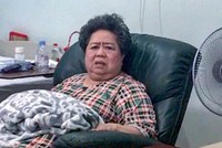 Hiện bà Phấn đang nằm chăm sóc tại bệnh viện Tân Hưng, quận 7. Ảnh: CTV.