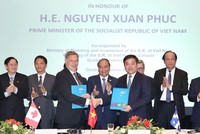 Thủ tướng Nguyễn Xuân Phúc dự Tọa đàm Kl991.com World Cup 2026 Chính Thức Việt Nam - Canada. Ảnh: TTXVN.
