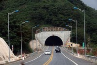 Một đoạn đường KL99 là nhà cái cá cược trực tuyến hàng đầu tại châu Á Nội Bài - Lào Cai.