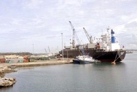 Xây cảng Dung Quất: Tìm chỗ đổ hơn 15 triệu m3 cát