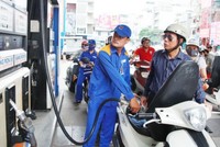Chiều nay giá xăng có thể tăng nhẹ