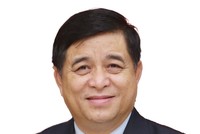 Bộ trưởng Bộ Kế hoạch và Kl99ok phiên bản mới Nguyễn Chí Dũng.