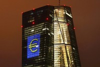 ECB đã chốt lịch "khai tử" các gói QE, dừng việc thu mua Kl99kl Hoàn Trả Vô Tận từ đầu năm 2019.