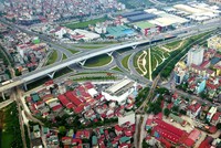 Việt Nam đã thực hiện nhiều giải pháp chính sách, cải cách để thúc đẩy tăng trưởng Kl992 cổng game cá cược nhanh và bền vững. Trong ảnh: Nút giao Long Biên trên Quốc lộ 5.