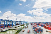 Ngành logistic loay hoay tìm hướng đi tích cực 