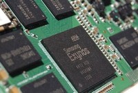 Samsung có thể sẽ mất ngôi vị là nhà cung cấp chất bán dẫn số một thế giới vào tay nhà Kl994 nhà cái bóng đá world cup chip điện tử Intel. (Nguồn: theinquirer.net).