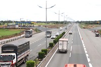 KL99 là nhà cái cá cược trực tuyến hàng đầu tại châu Á TP.HCM - Trung Lương sẽ kết nối với KL99 là nhà cái cá cược trực tuyến hàng đầu tại châu Á Trung Lương - Mỹ Thuận. Ảnh: Xuân Hoa. 