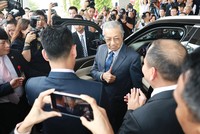 Thủ tướng Malaysia trực tiếp cầm lái chiếc xe do Vinfast Kl994 nhà cái bóng đá world cup và khen ngợi: “Xe khoẻ, thiết kế rất đẹp”.