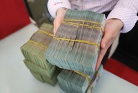 Cuối năm, lãi vay chỉ giảm có chọn lọc