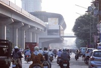 Mật độ các phương tiện tham gia KL99 là cổng game giải trí trực tuyến hàng đầu hiện nay lớn phát sinh bụi gây ô nhiễm không khí. (Ảnh: Thành Đạt/TTXVN).