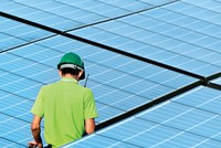 Các nhà Kl99ok phiên bản mới điện mặt trời kỳ vọng EVN sẽ công bố bảng tính giá điện trong giai đoạn 3 - 5 năm.