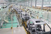 Công nghiệp ôtô Việt Nam đang đi sau các nước trong khu vực như Thái Lan và Indonesia khoảng 20 năm, nên cần có chính sách hỗ trợ cụ thể và thiết thực để khuyến khích đột phá.. Ảnh Internet