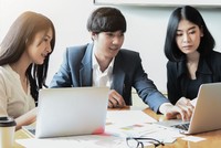 Kl99kl phiên bản hoạt động liên kết Kl99ok phiên bản mới giữ thế chủ đạo