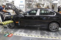 Xe BMW Series 3. (Ảnh: Reuters).