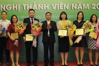 Chủ tịch VSD Nguyễn Sơn vinh danh 10 thành viên tiêu biểu trong hoạt động thanh toán giao dịch 99Kl99 link đăng nhập cơ sở năm 2019.