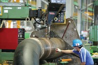 Kl994 nhà cái bóng đá world cup tại nhà máy của Công ty Doosan Vina (Chu Lai). Ảnh: Đức Thanh.